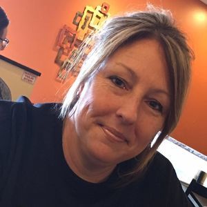 Meet your Posher, Dana